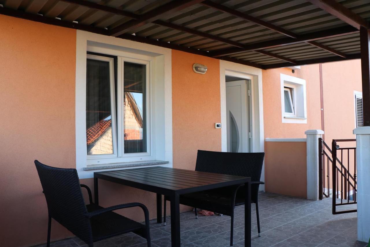 Nona Lili Apartment Izola Exteriér fotografie